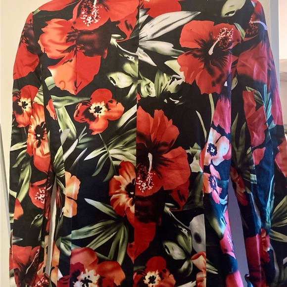 Floral Blazer with Red and Green Accents - Picture 3 of 5